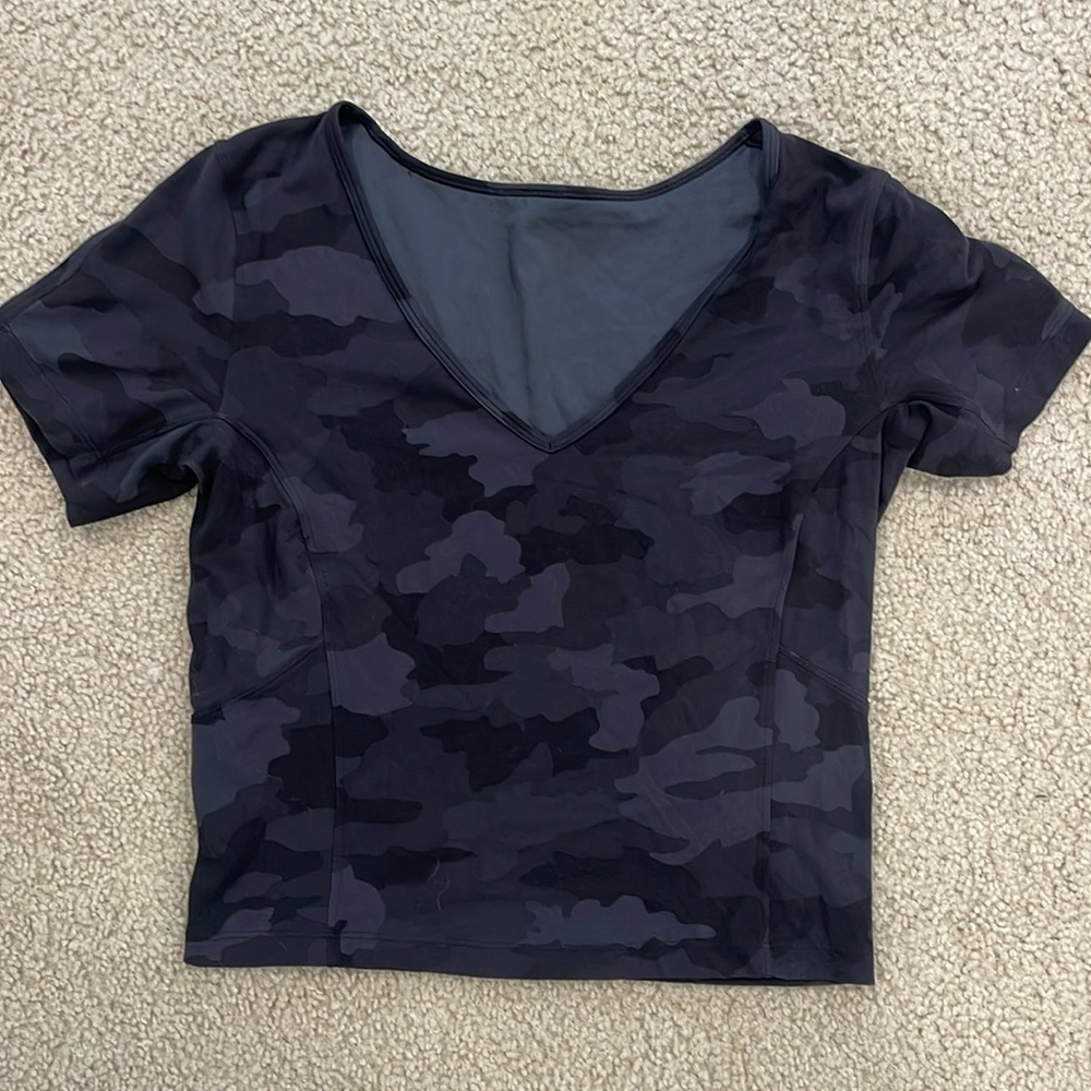 Lululemon black Camo workout top